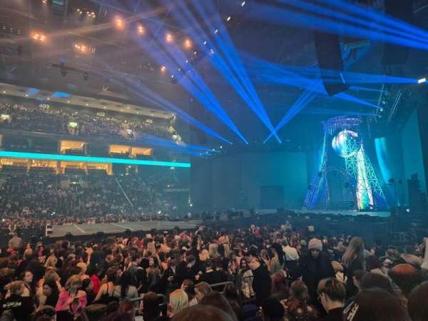 Uber Arena, bloc: 208, rangée: 6, place: 12