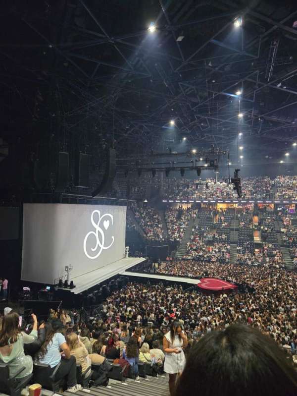Accor Arena, bloc: Gradin O, rangée: 3, place: 11