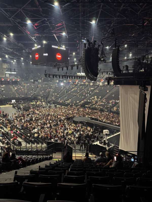 Accor Arena, bloc: Gradin H, rangée: 1, place: 19