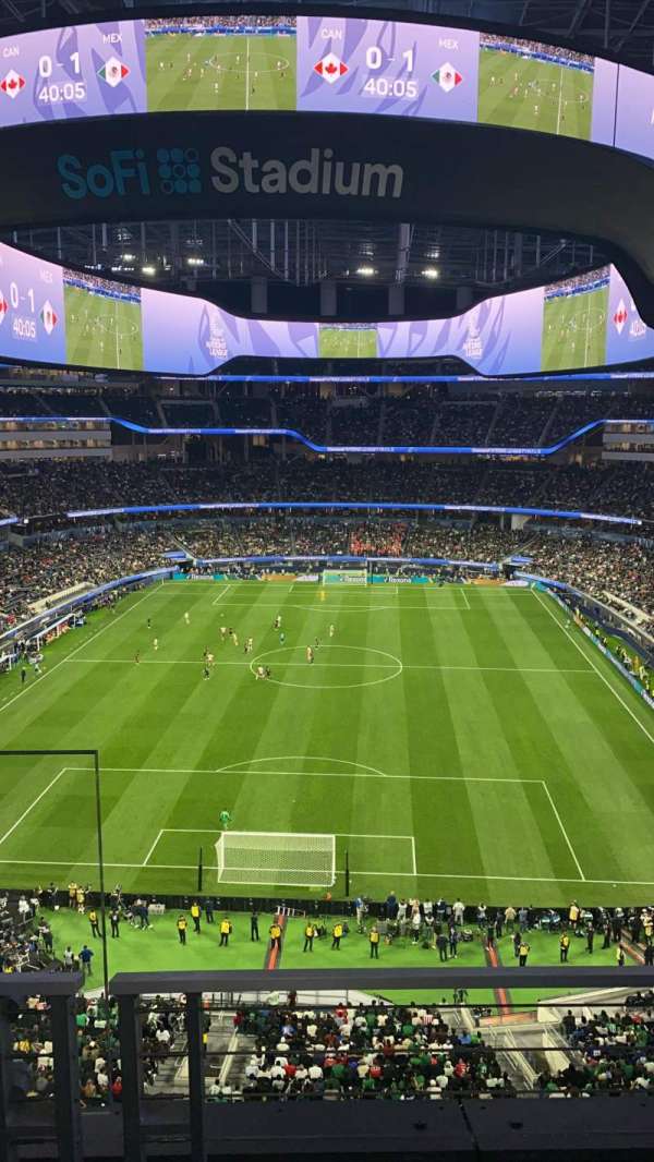 SoFi Stadium, bloc: 337, rangée: 4, place: 1