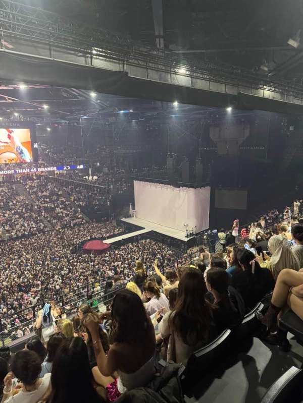 Accor Arena, bloc: Balcon E, rangée: 92, place: 13