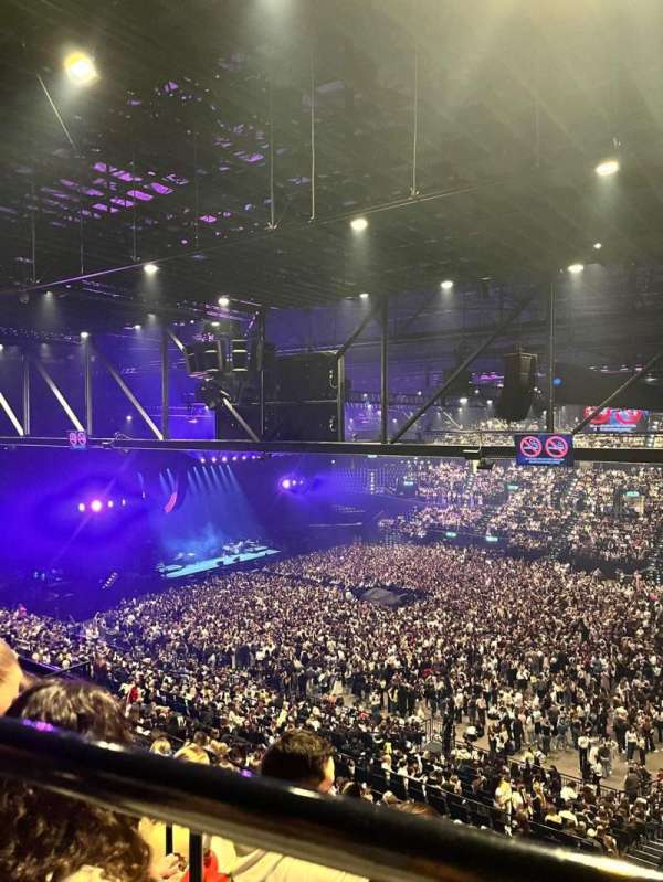 Hallenstadion, bloc: W2, rangée: 48, place: 29