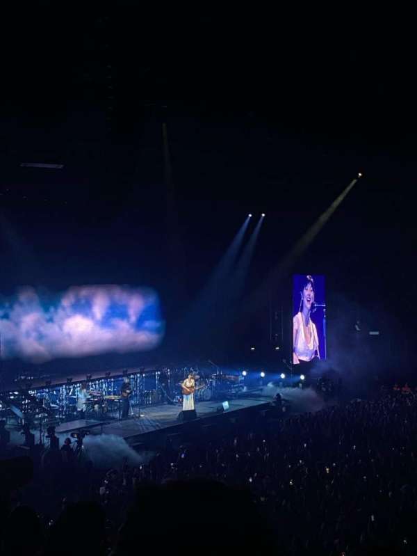 Accor Arena, bloc: Gradin O, rangée: 13, place: 13