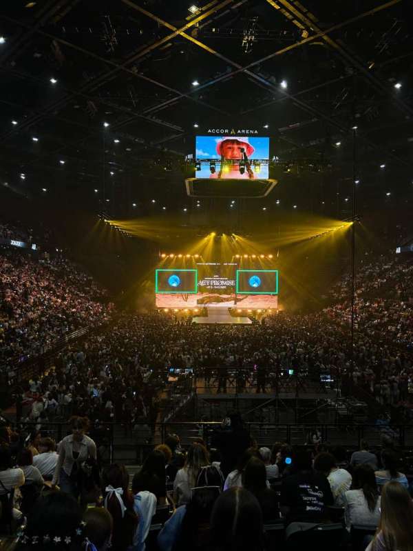 Accor Arena, bloc: Gradin U, rangée: 11, place: 26
