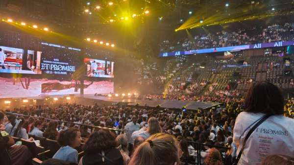 Accor Arena, bloc: Gradin O, rangée: 22, place: 29