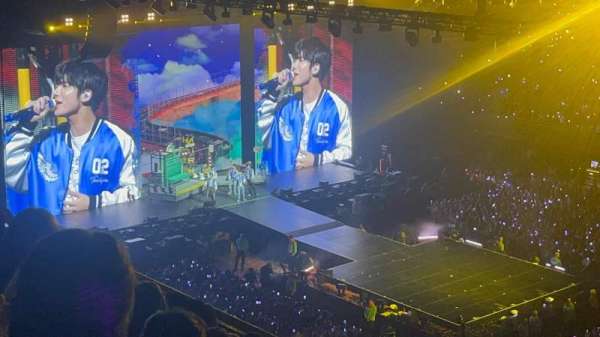 Ziggo Dome, bloc: 211, rangée: 6, place: 349