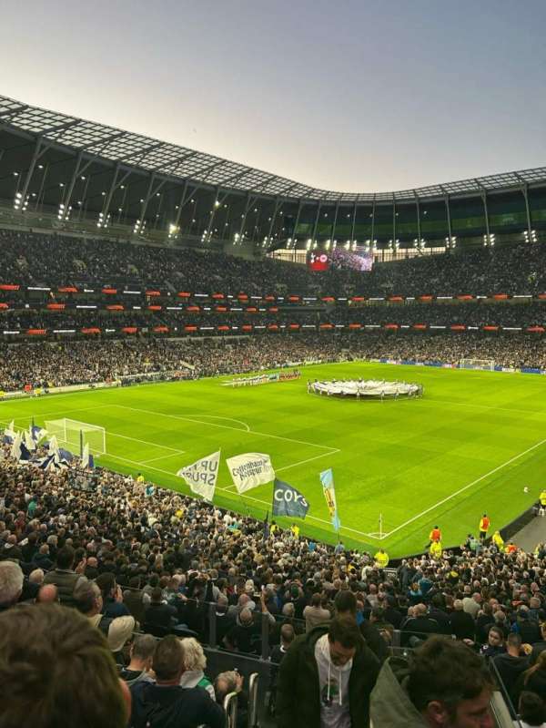 Tottenham Hotspur Stadium, bloc: 250, rangée: 36, place: 86