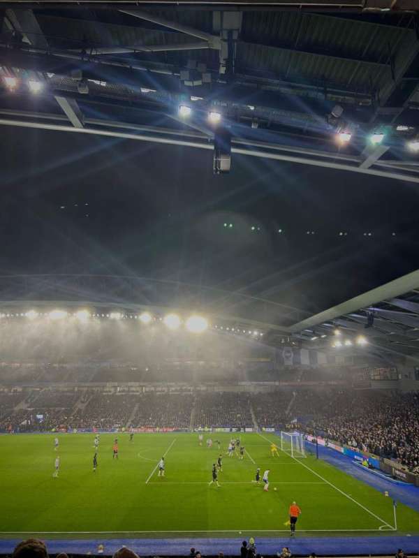 American Express Stadium, bloc: E1B, rangée: Z, place: 44