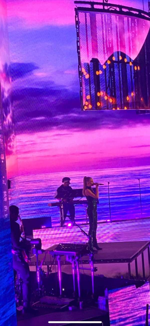 North Charleston Coliseum, bloc: 134, rangée: F, place: 3