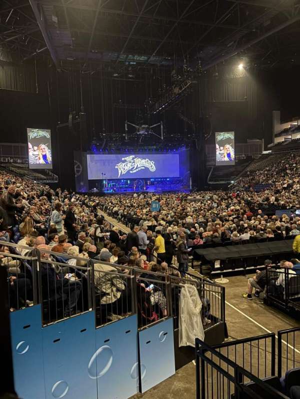 The O2, London, bloc: 105, rangée: H, place: 143