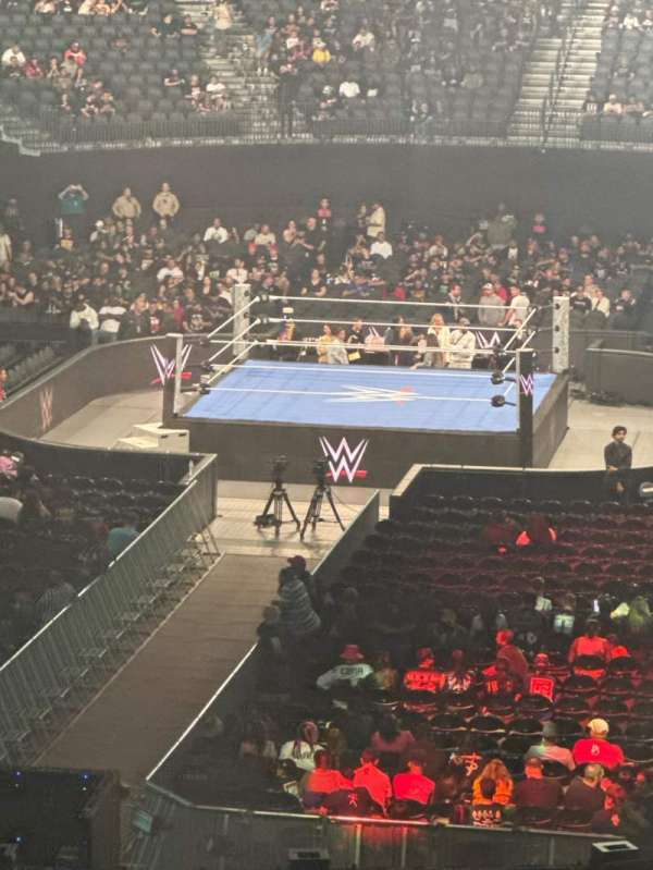 T-Mobile Arena, bloc: 1, rangée: Terrace, place: 1