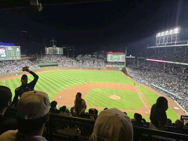 Wrigley Field, bloc: 412L, rangée: 2, place: 15,16