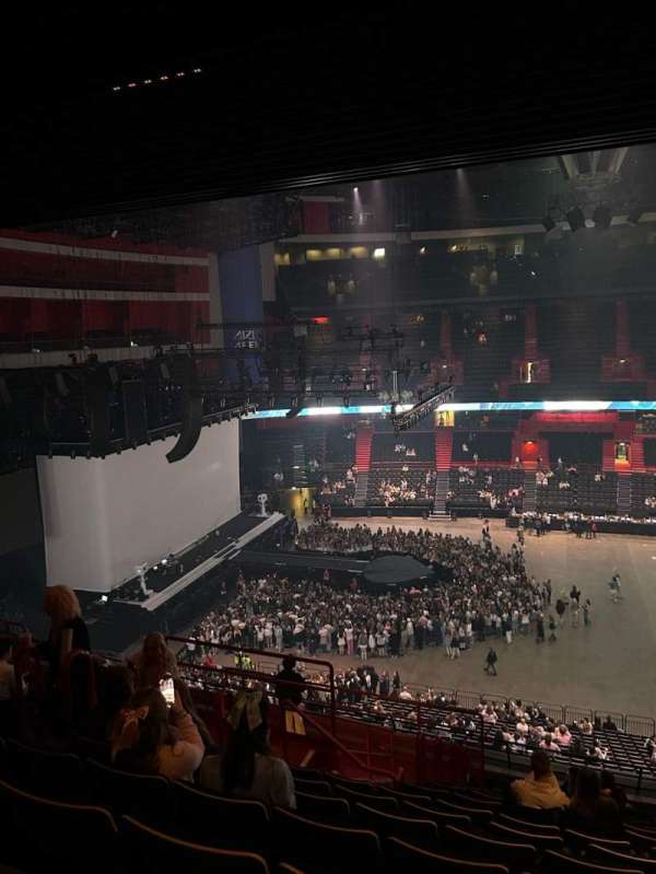 Avicii Arena, bloc: B8, rangée: 15