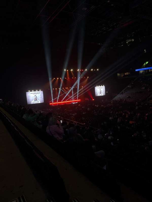 AO Arena, bloc: 105, rangée: R, place: 1