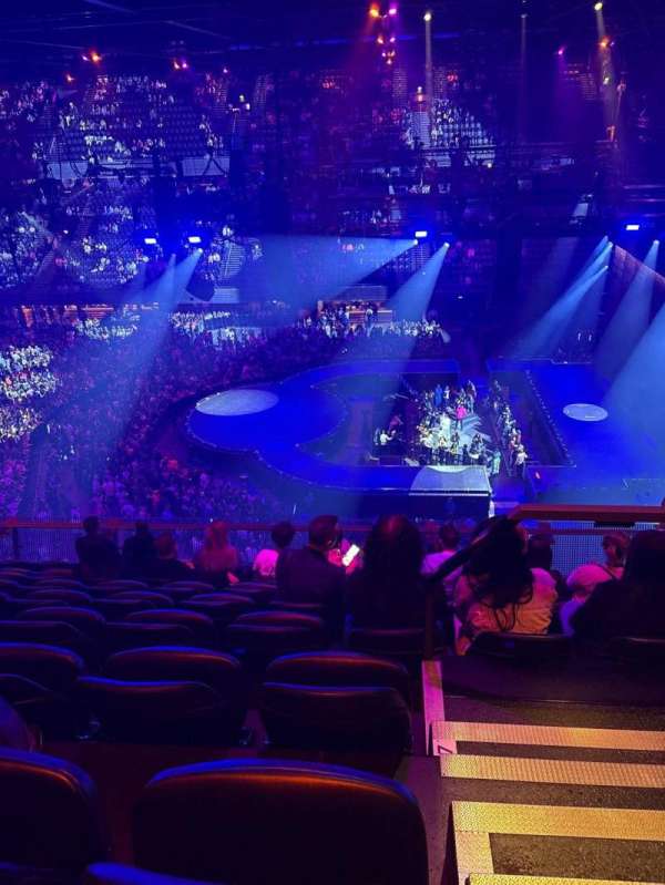 Ziggo Dome, bloc: 202, rangée: 9, place: 44