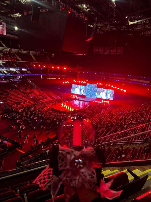 Prudential Center, bloc: 107, rangée: 6, place: 4