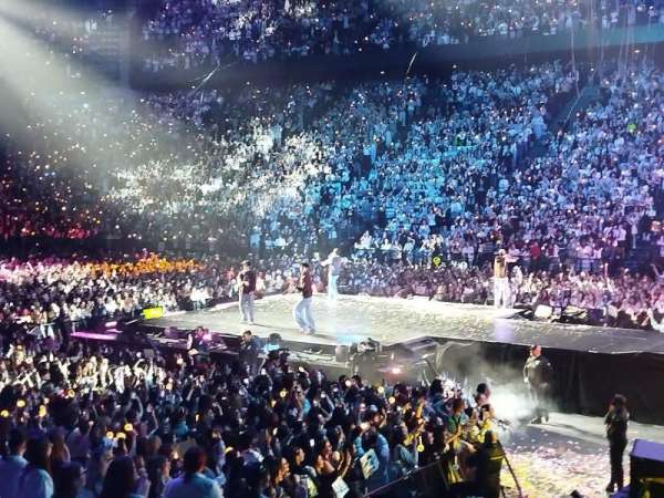 Accor Arena, bloc: Gradin H, rangée: 17, place: 12