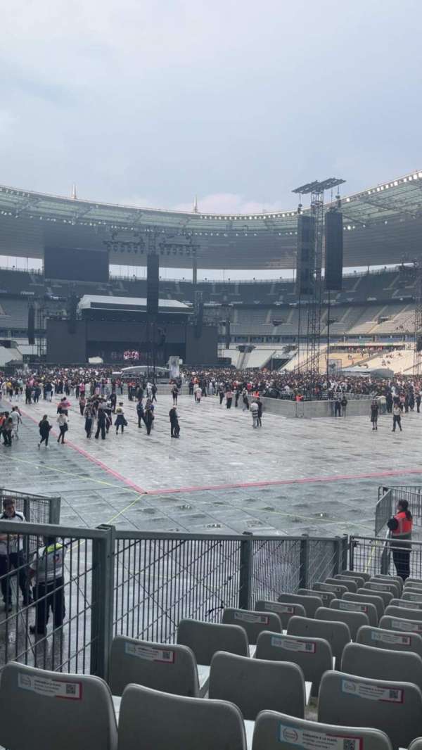 Stade de France, bloc: Y4, rangée: 14, place: 04