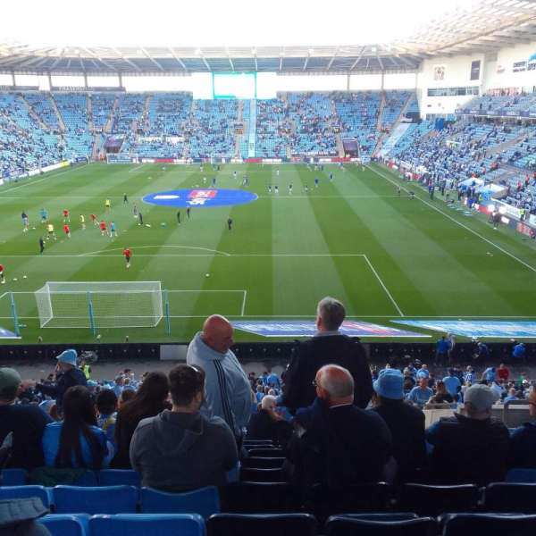 Coventry Building Society Arena, bloc: 30, rangée: MM, place: 09