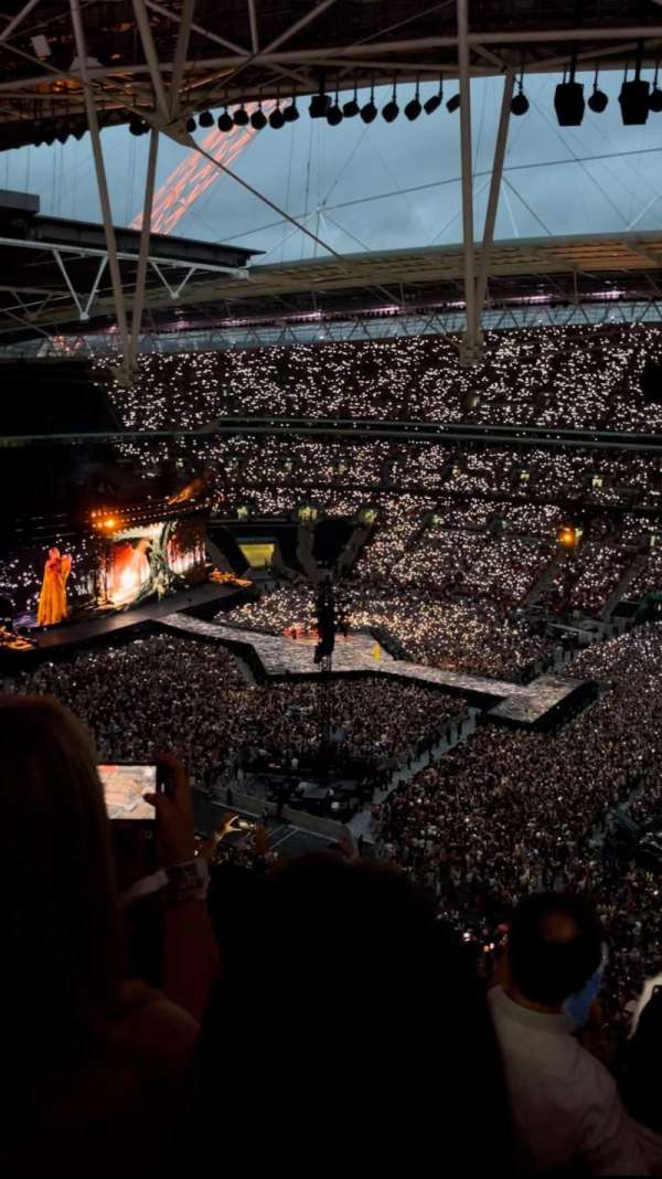 Wembley Stadium, bloc: 524, rangée: 32, place: 315