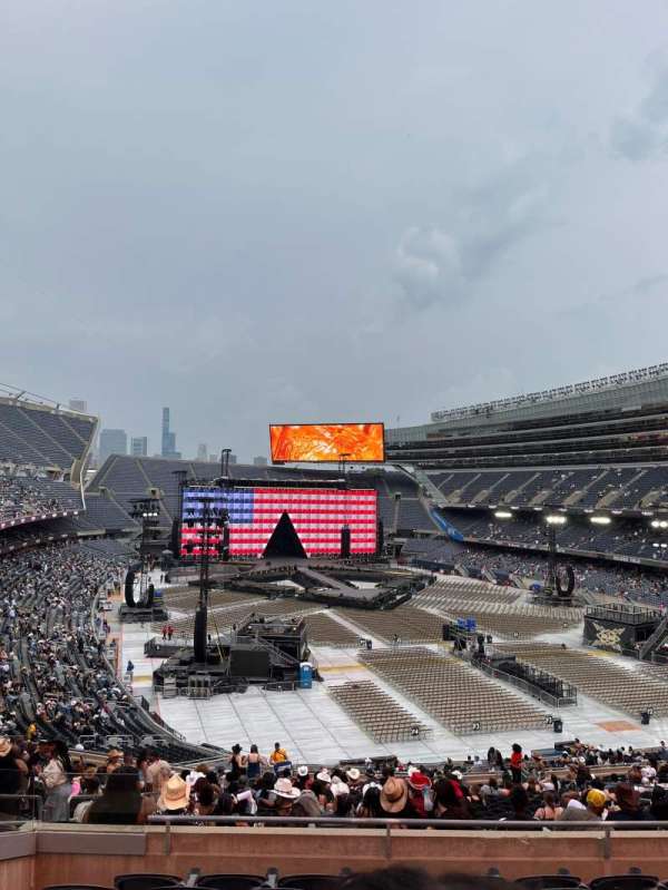 Soldier Field, bloc: 325, rangée: 7, place: 8
