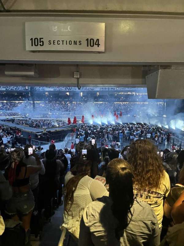 Soldier Field, bloc: 104, rangée: 18, place: 1