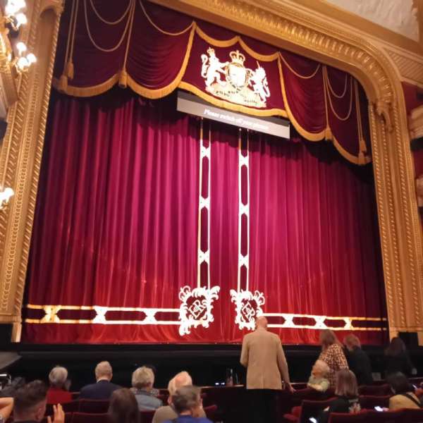 Royal Opera House, bloc: Orchestra Stalls, rangée: H, place: 4