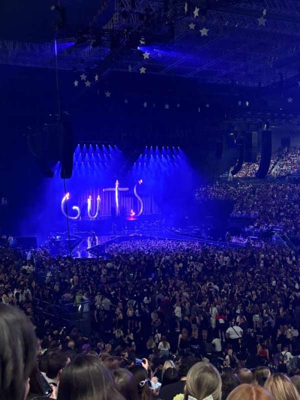 Rod Laver Arena, bloc: 3, rangée: T, place: 413