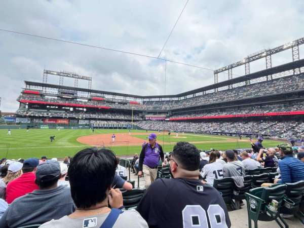 Coors Field, bloc: 144, rangée: 14, place: 8