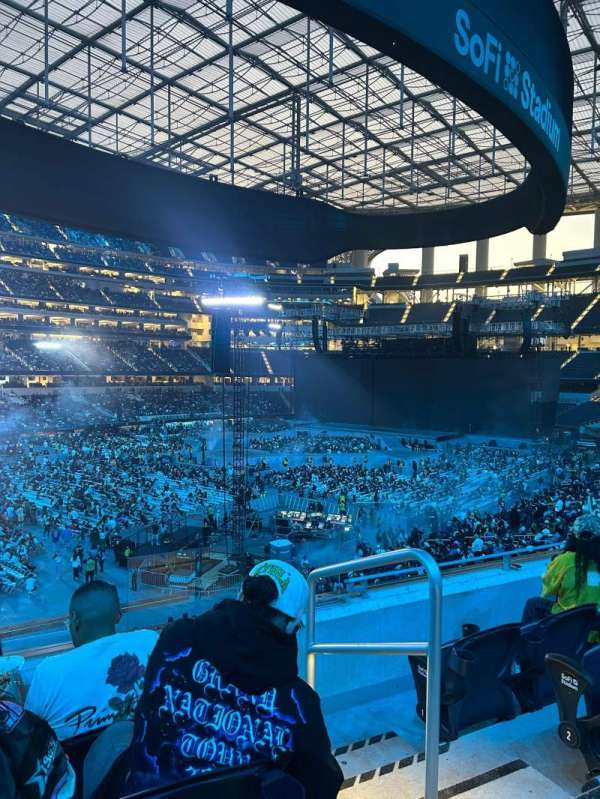 SoFi Stadium, bloc: 240, rangée: 4, place: 2