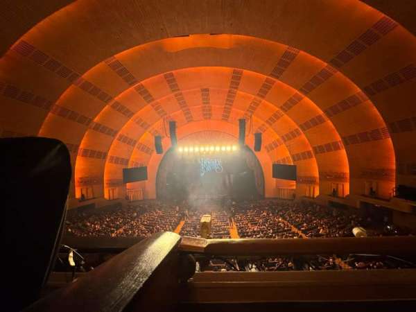 Radio City Music Hall, bloc: 2nd Mezzanine 4, rangée: A, place: 403