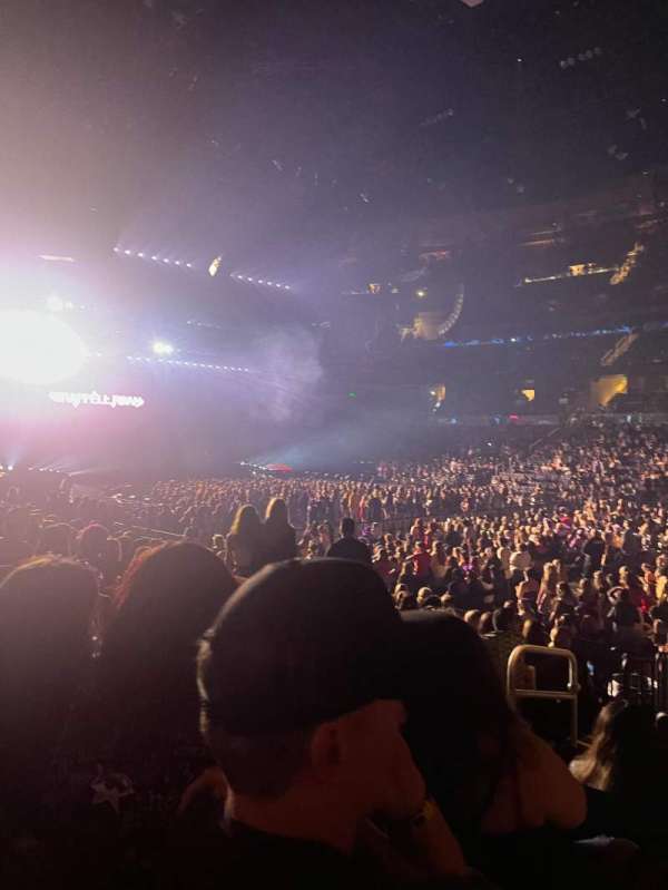 Kia Center, bloc: 113, rangée: 11, place: 15