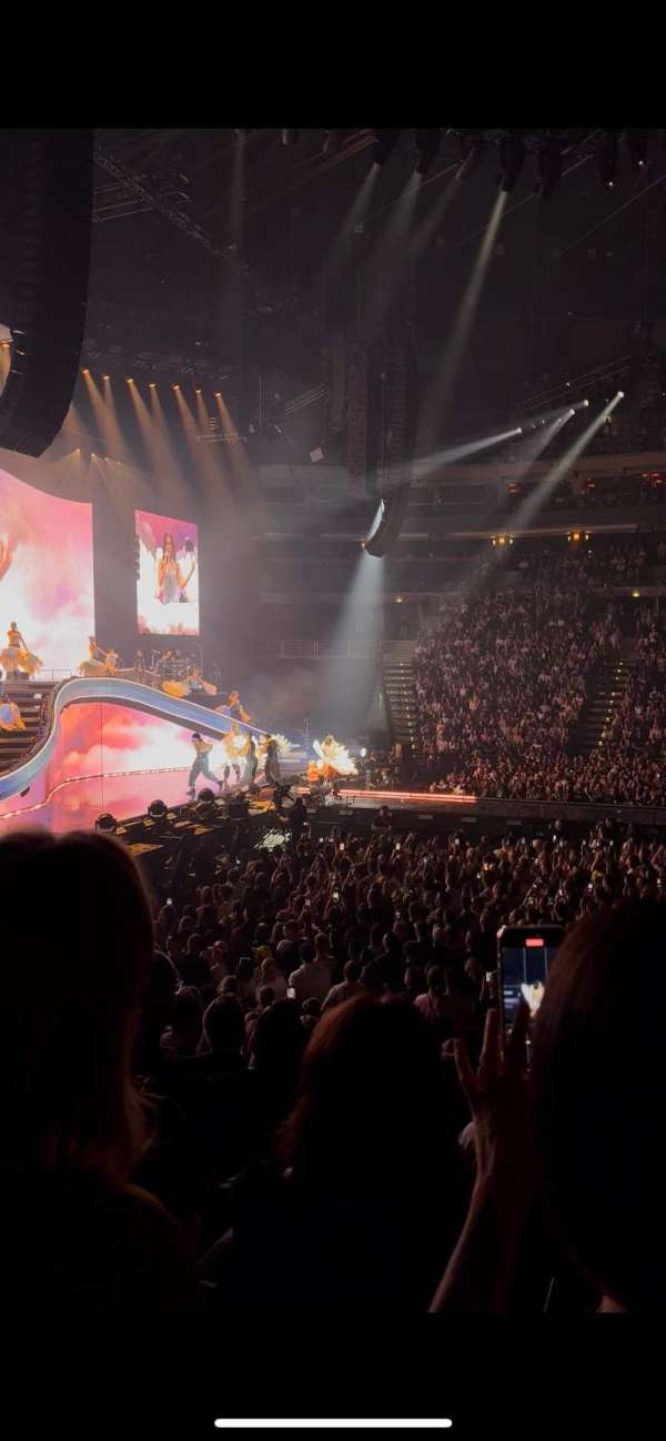 O2 Arena, Prague, bloc: 102, rangée: 14, place: 12
