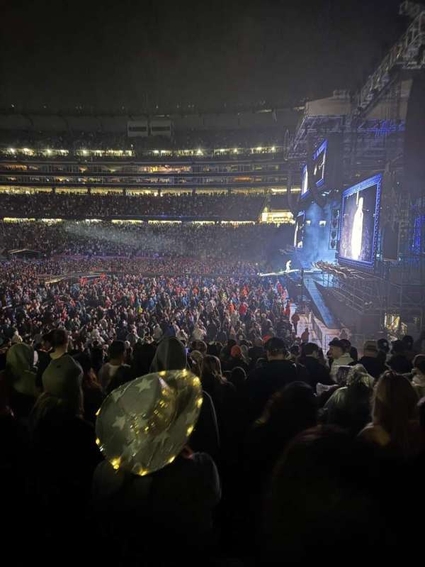 Gillette Stadium, bloc: 128, rangée: 21, place: 13