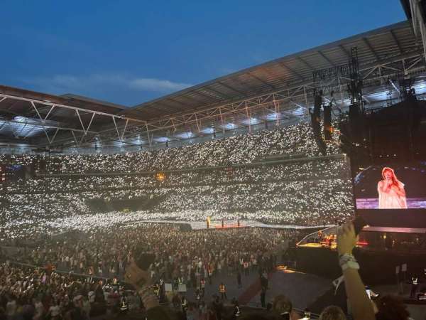 Wembley Stadium, bloc: 131, rangée: 12, place: 26