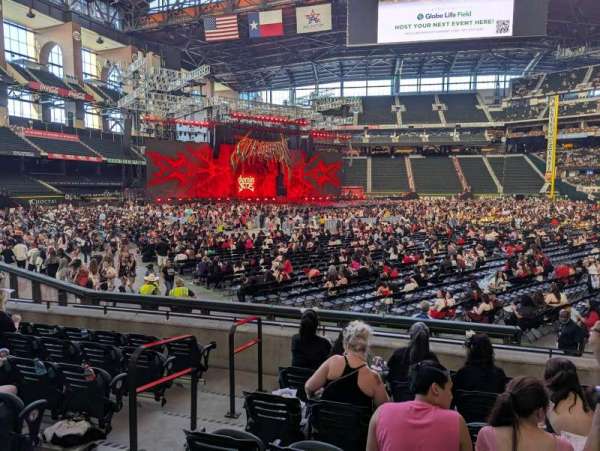 Globe Life Field, bloc: 6, rangée: 7, place: 3