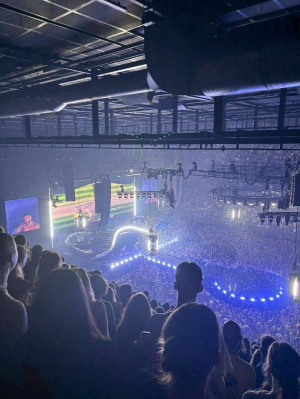 Ziggo Dome, bloc: 211, rangée: 11, place: 372