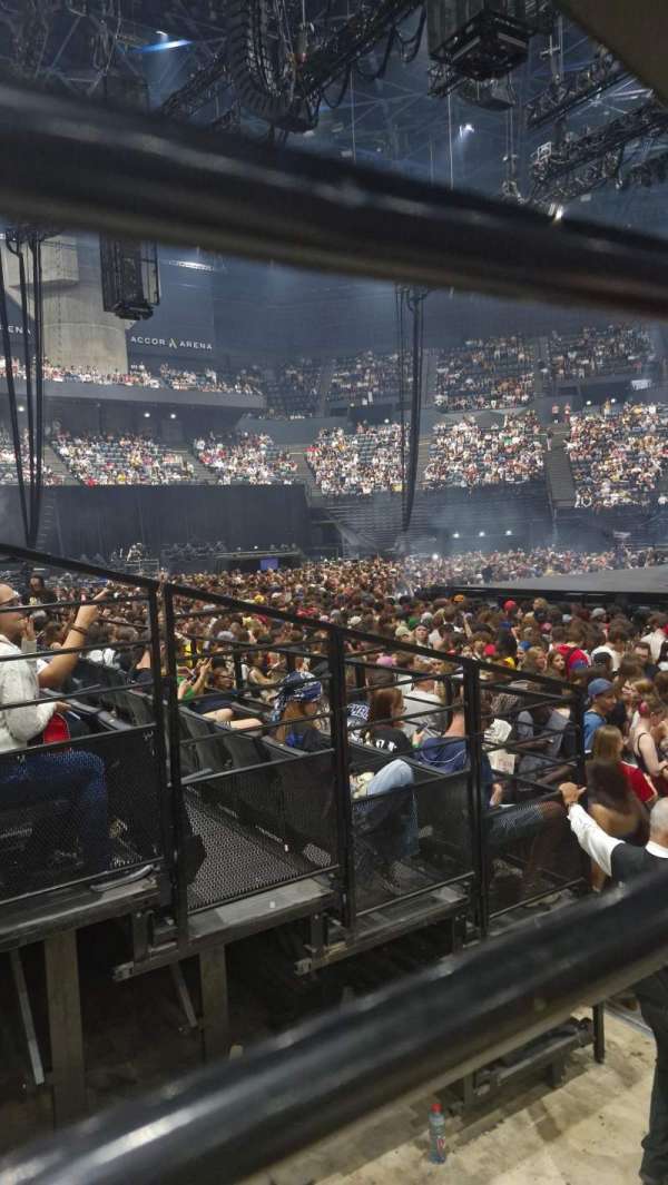 Accor Arena, bloc: Gradin P, rangée: 24, place: 4