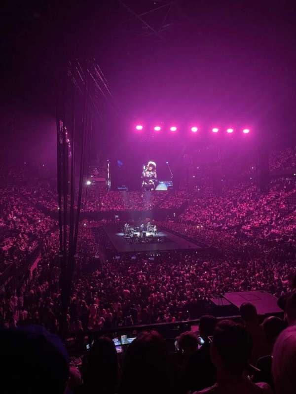 Accor Arena, bloc: Gradin J, rangée: 8, place: 15