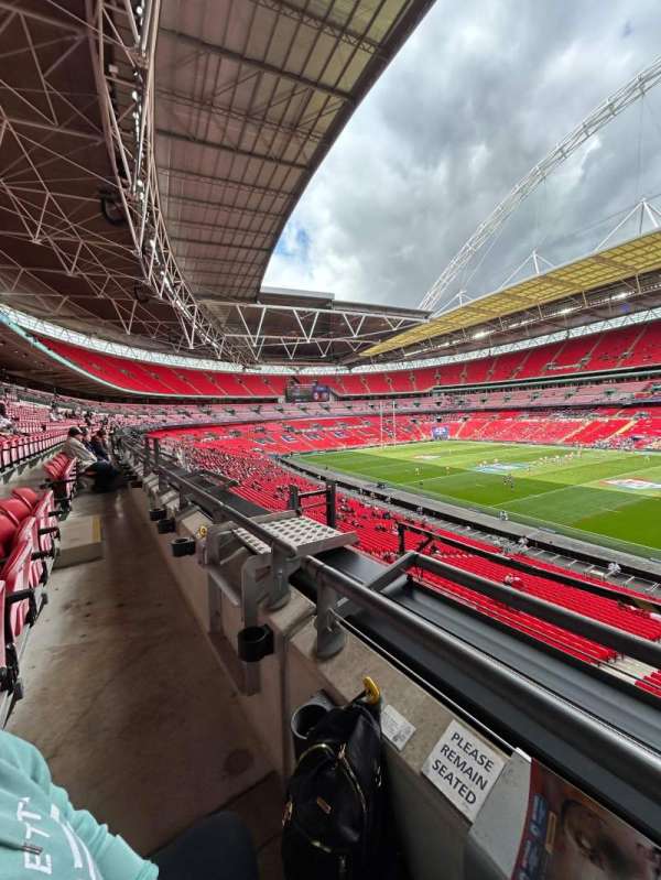 Wembley Stadium, bloc: 223, rangée: 1, place: 207
