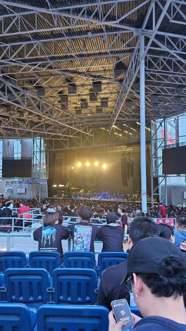 RBC Amphitheatre, bloc: 403, rangée: E, place: 8