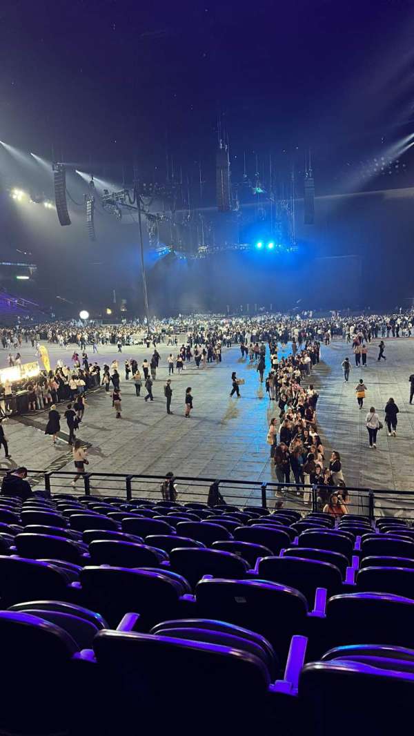 Paris La Défense Arena, bloc: 111, rangée: 21, place: 18
