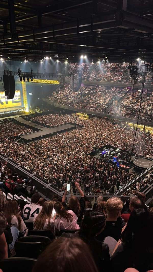 Ziggo Dome, bloc: 210, rangée: 10, place: 310