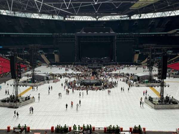 Wembley Stadium, bloc: 213, rangée: 15, place: 290