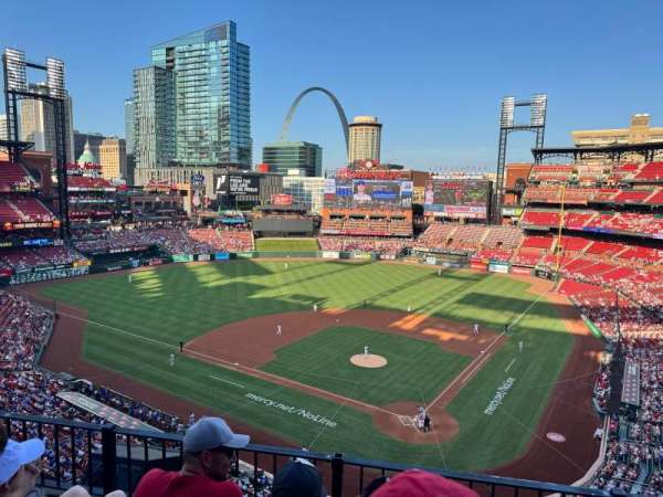 Busch Stadium, bloc: 352, rangée: 3, place: 10