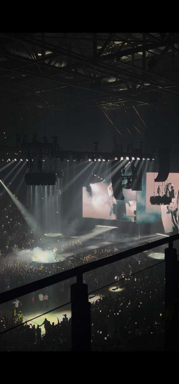 AO Arena, bloc: 212, rangée: B, place: 17