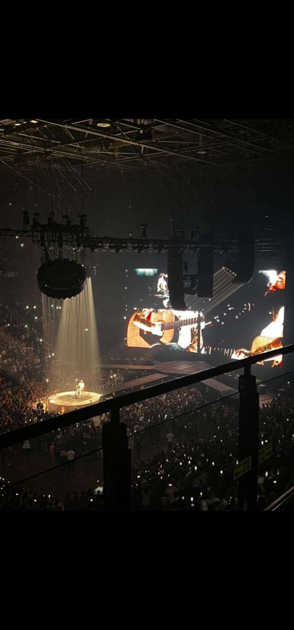 AO Arena, bloc: 212, rangée: B, place: 17