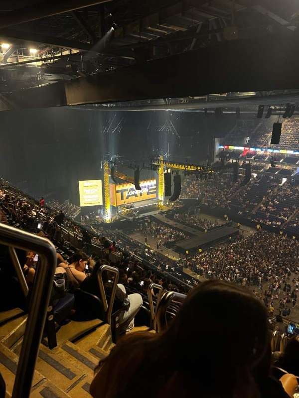 The O2, London, bloc: 406, rangée: R, place: 589