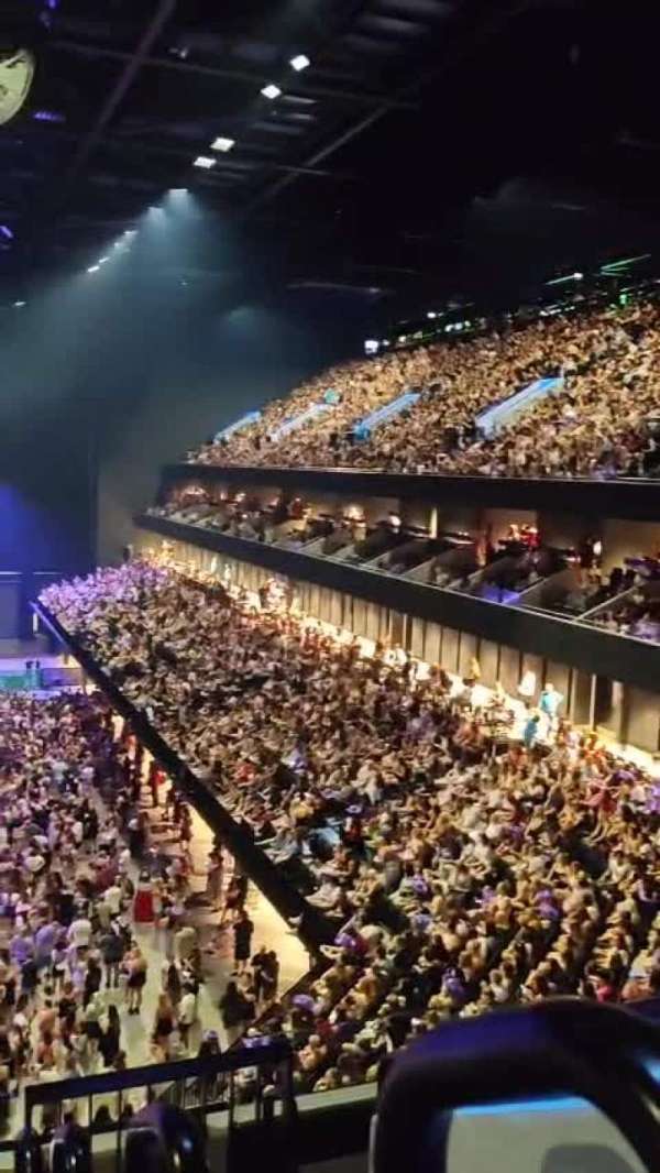 Co-op Live, bloc: 220, rangée: 6, place: 83