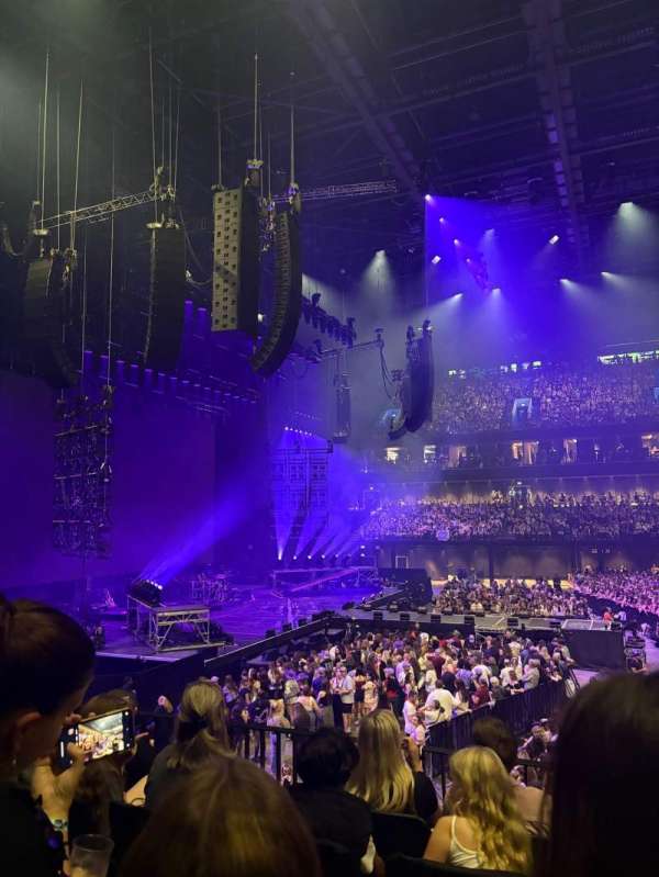 Co-op Live, bloc: 103, rangée: 18, place: 44